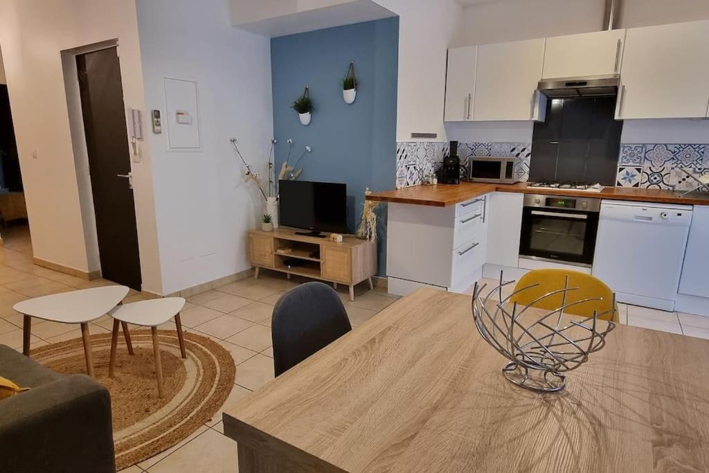Agreable Appartement Avec 2 Places De Parking Dans Le Garage Béziers Zewnętrze zdjęcie